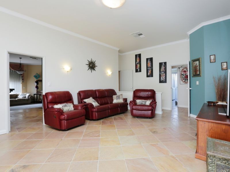 20 Lavender Close, Thornlie WA 6108