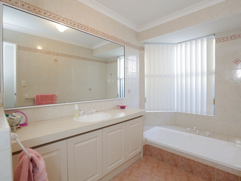 20 Lavender Close, Thornlie WA 6108