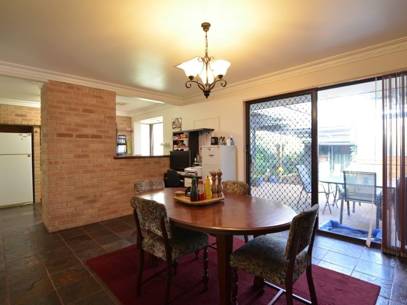 8 Ningaloo Way, Thornlie WA 6108