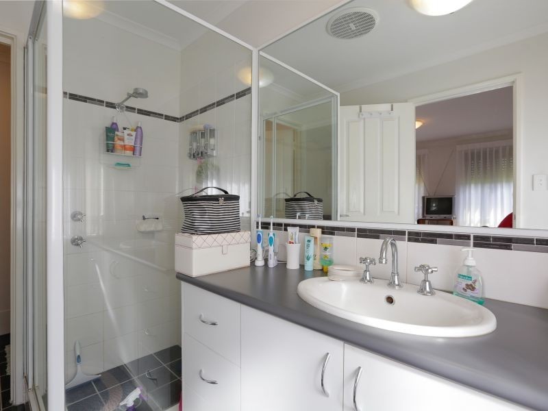 33 Elizabeth Street, East Cannington WA 6107