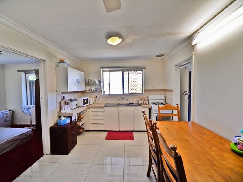 47B Weston Street, Maddington WA 6109