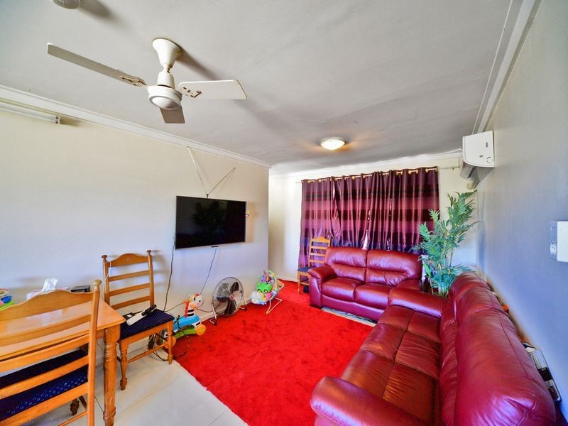 47B Weston Street, Maddington WA 6109