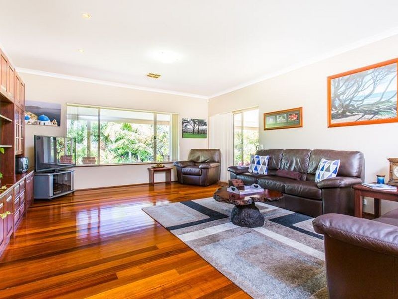 19 Lill Place, Anketell WA 6167