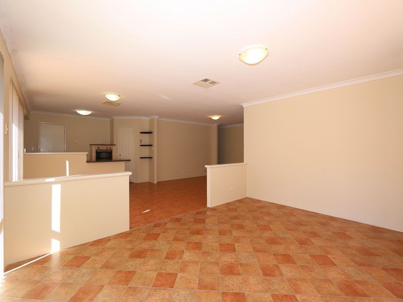 20 Russelia Street, Canning Vale WA 6155