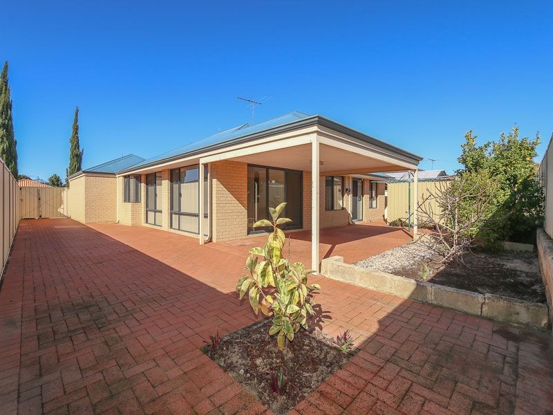 20 Russelia Street, Canning Vale WA 6155