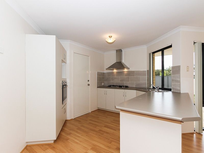 54 Warrida Way, Maddington WA 6109