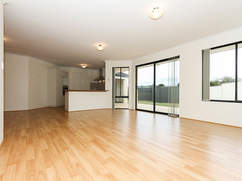 54 Warrida Way, Maddington WA 6109