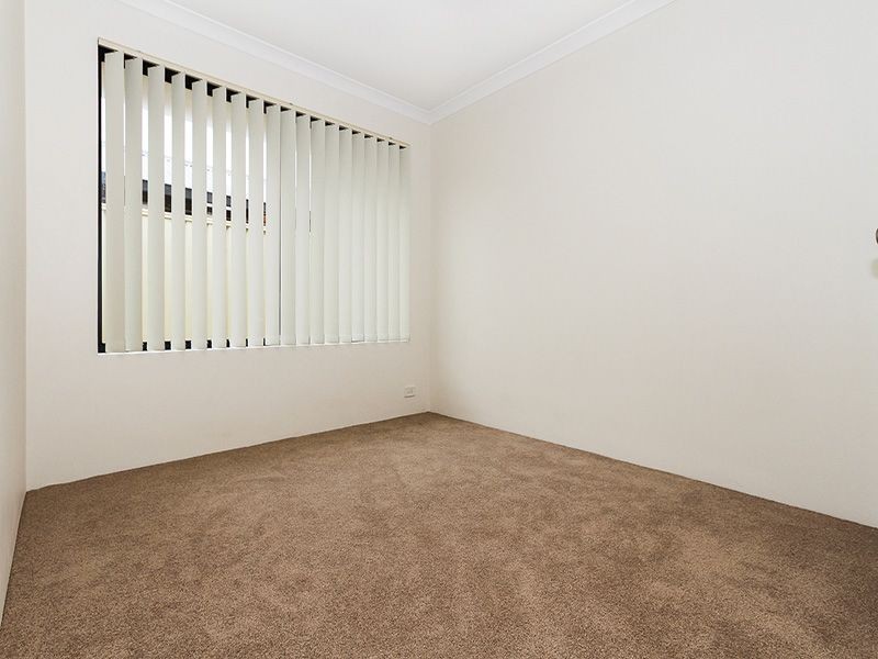 54 Warrida Way, Maddington WA 6109