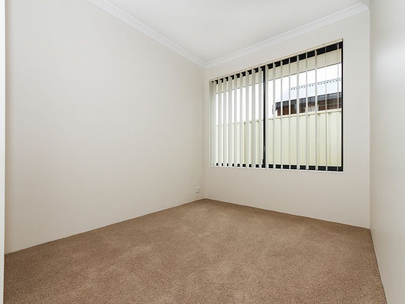 54 Warrida Way, Maddington WA 6109