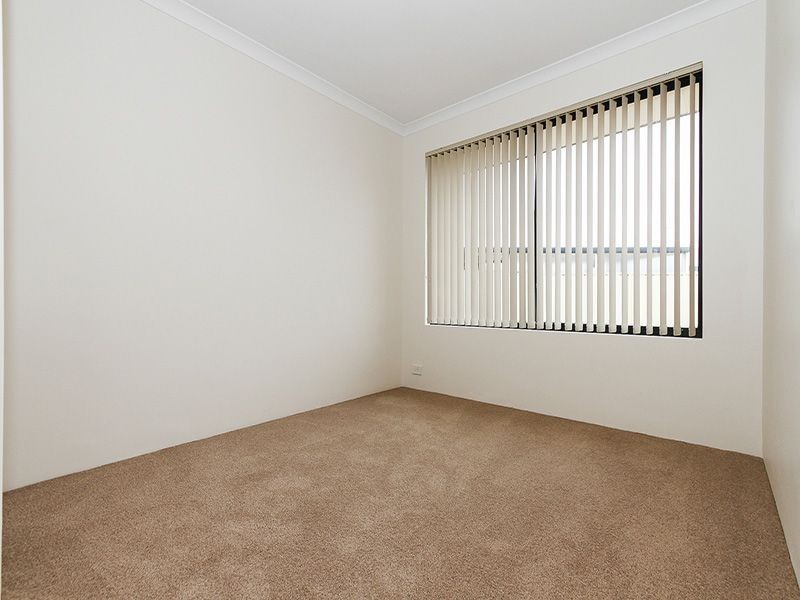 54 Warrida Way, Maddington WA 6109