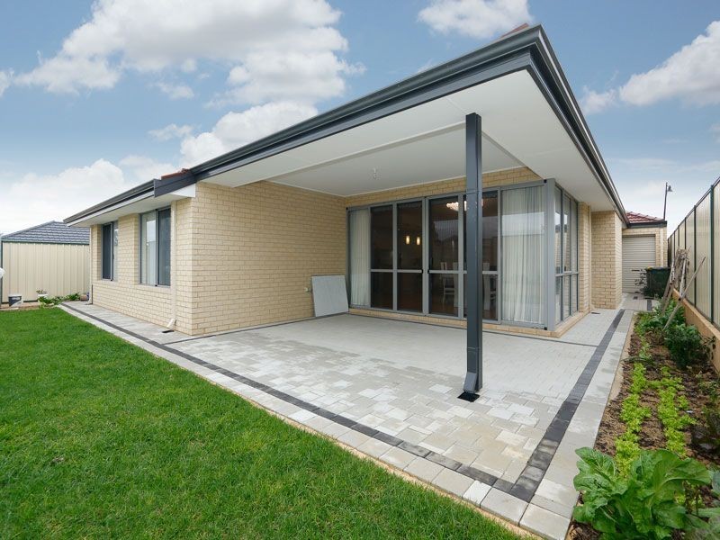 12 Juncea Way, Hammond Park WA 6164