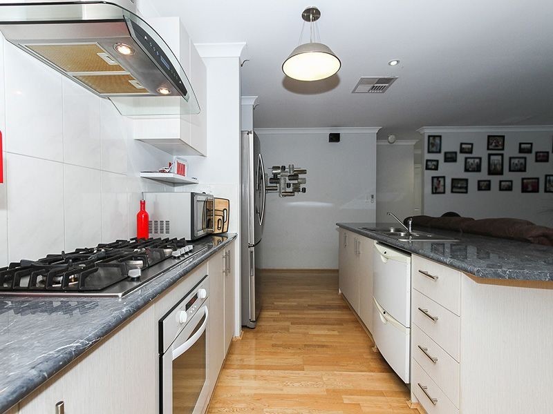 5 Astrolabe Way, Swan View WA 6056