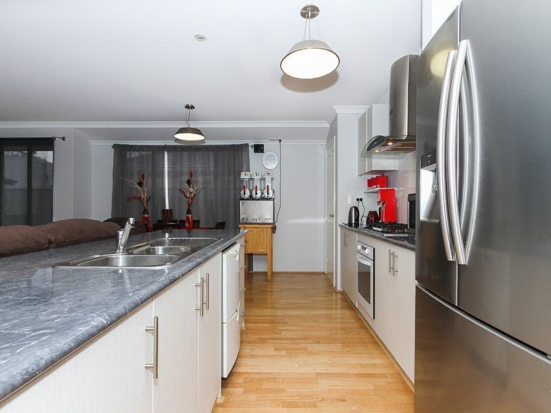 5 Astrolabe Way, Swan View WA 6056