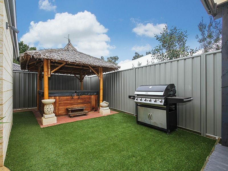 5 Astrolabe Way, Swan View WA 6056