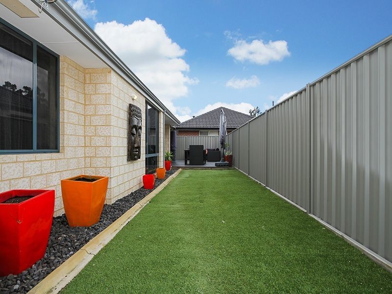 5 Astrolabe Way, Swan View WA 6056