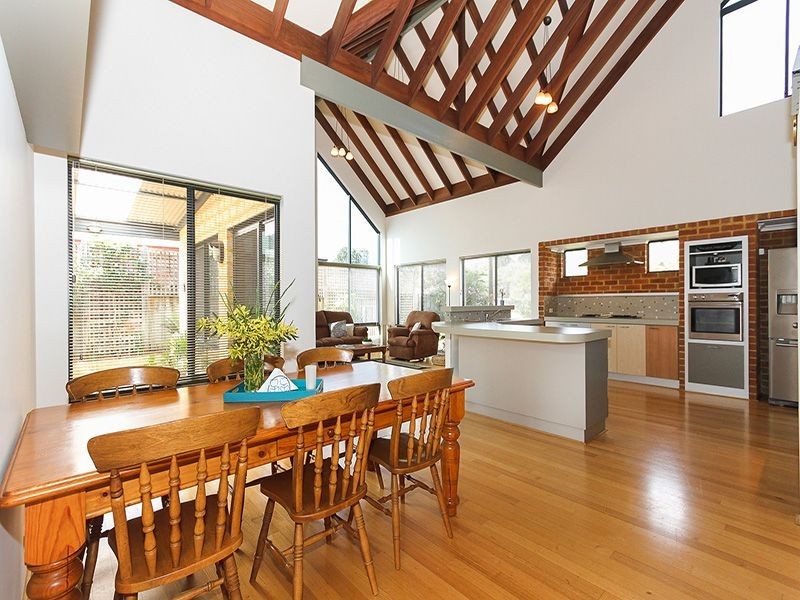 1 Ashridge Turn, Canning Vale WA 6155