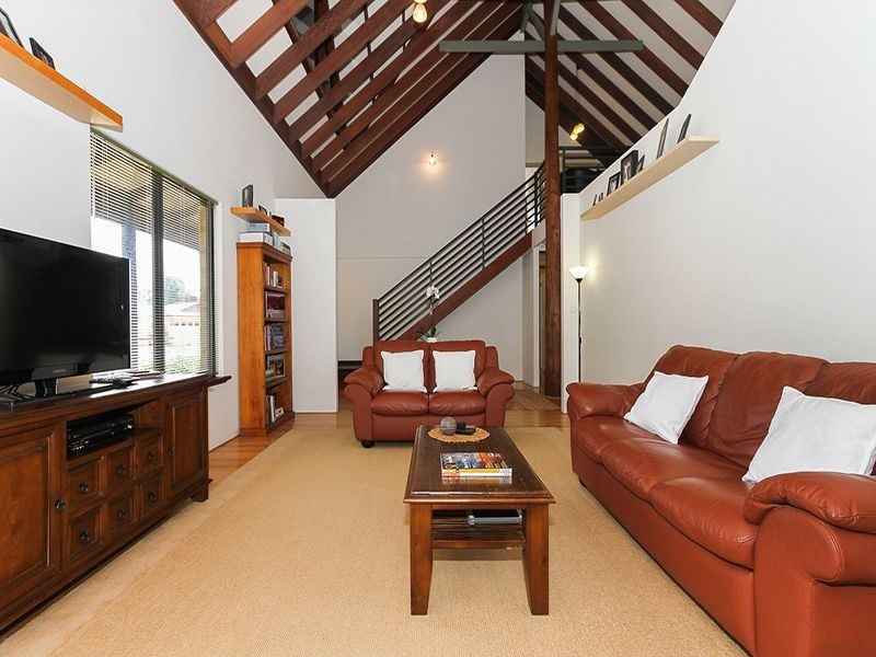 1 Ashridge Turn, Canning Vale WA 6155