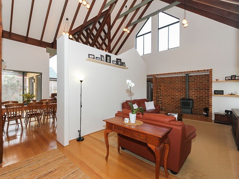 1 Ashridge Turn, Canning Vale WA 6155