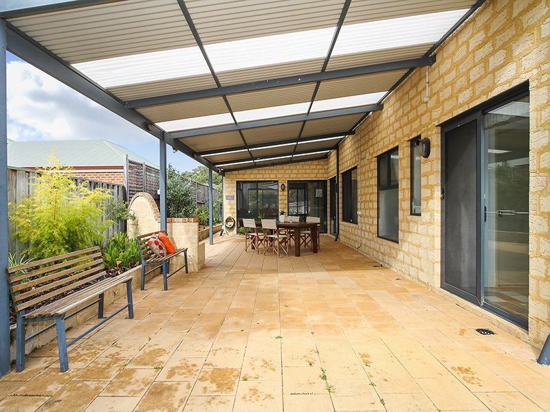 1 Ashridge Turn, Canning Vale WA 6155