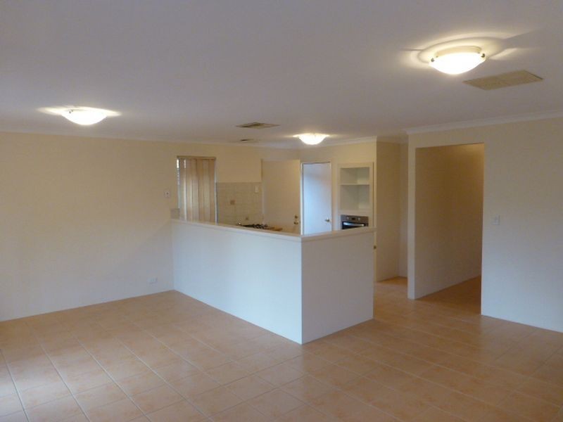 17A Hume Road, Thornlie WA 6108