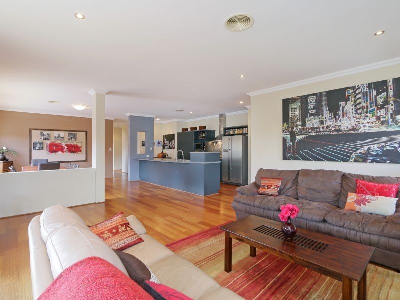 5 Atlantic Boulevard, Canning Vale WA 6155