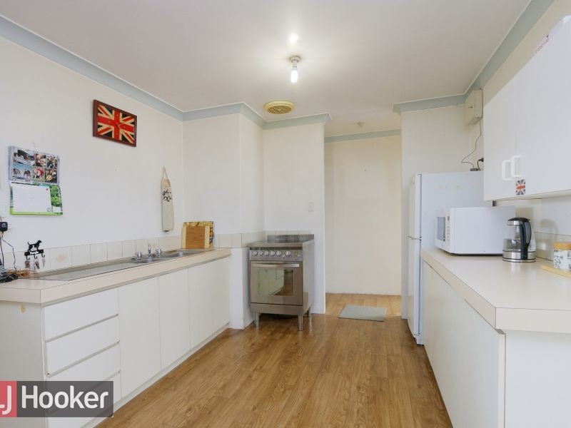 3/25 Quarram Way, Gosnells WA 6110