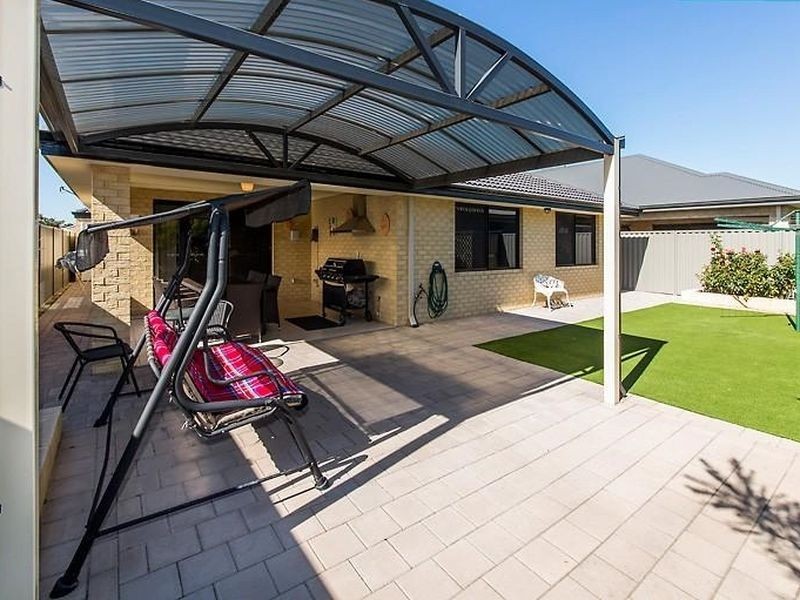 73 Kellogg Drive, Piara Waters WA 6112