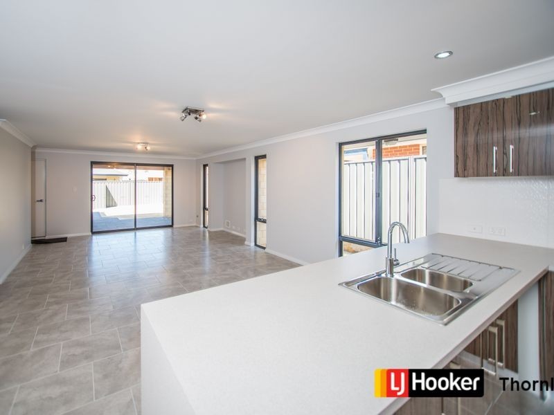 318 Southern River Road, Southern River WA 6110