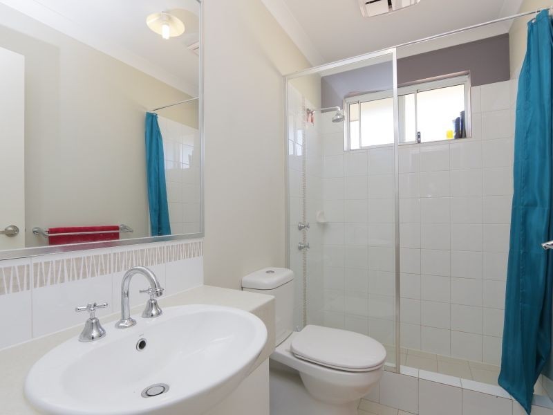 1/82 Spring Road, Thornlie WA 6108