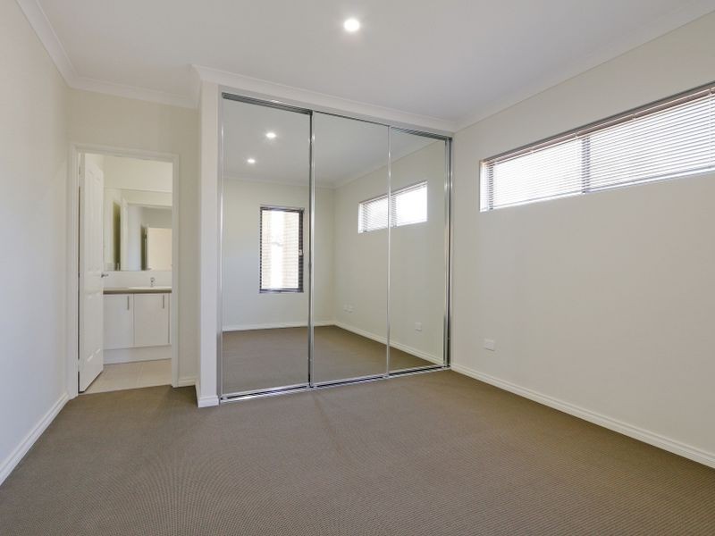 1 & 2/3 Merino Court, Thornlie WA 6108