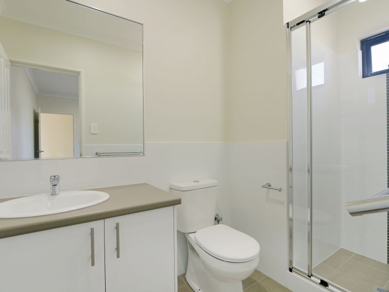 1 & 2/3 Merino Court, Thornlie WA 6108