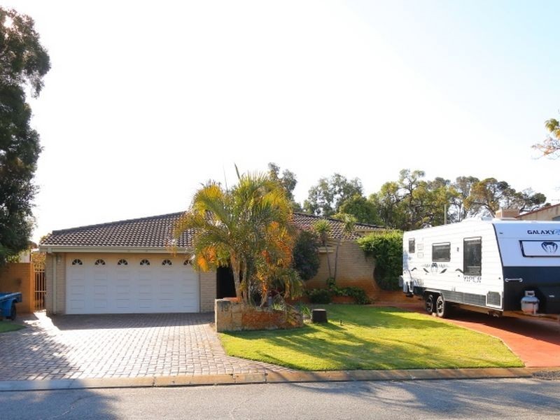 19 Regency Drive, Thornlie WA 6108