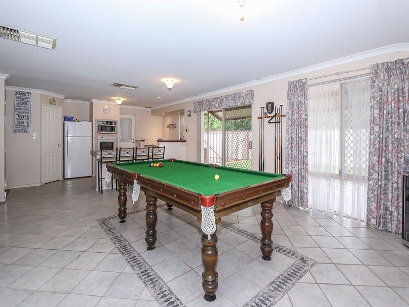 13 Dempsey Place, Kenwick WA 6107