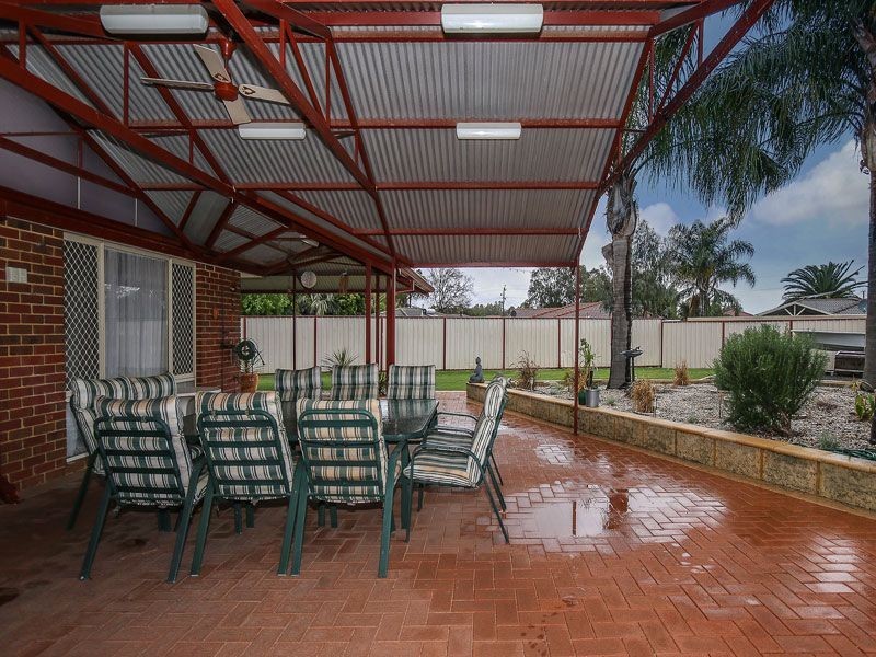 13 Dempsey Place, Kenwick WA 6107