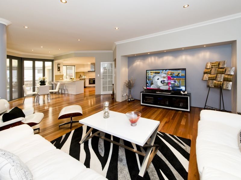 109 Southacre Drive, Canning Vale WA 6155