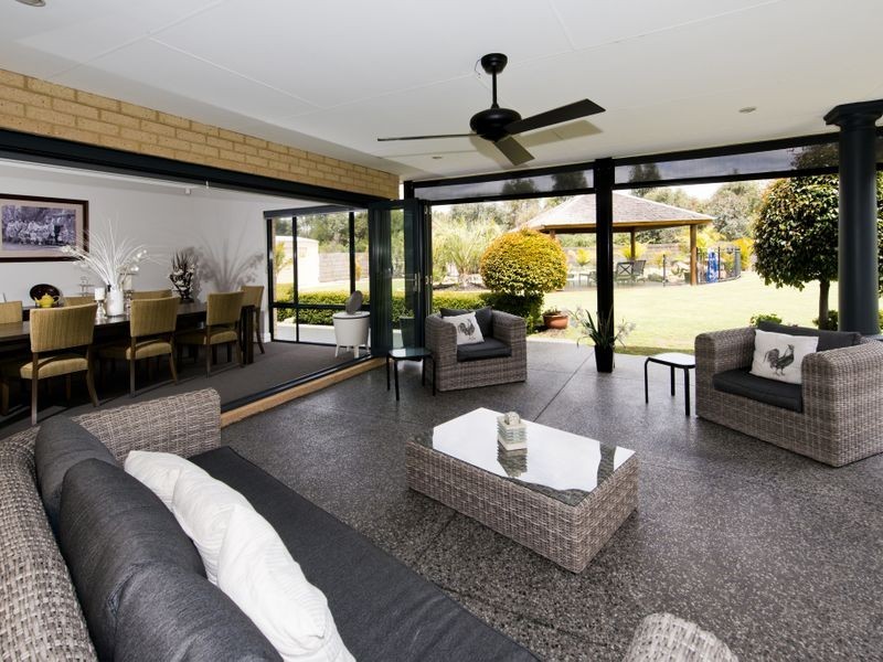 109 Southacre Drive, Canning Vale WA 6155