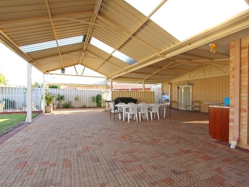 31 Murdoch Road, Thornlie WA 6108