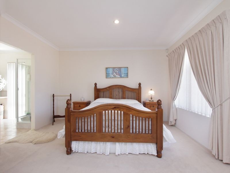 31 Murdoch Road, Thornlie WA 6108