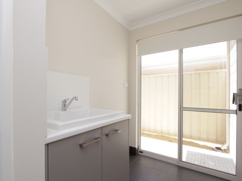 27 Latteri Turn, Aubin Grove WA 6164