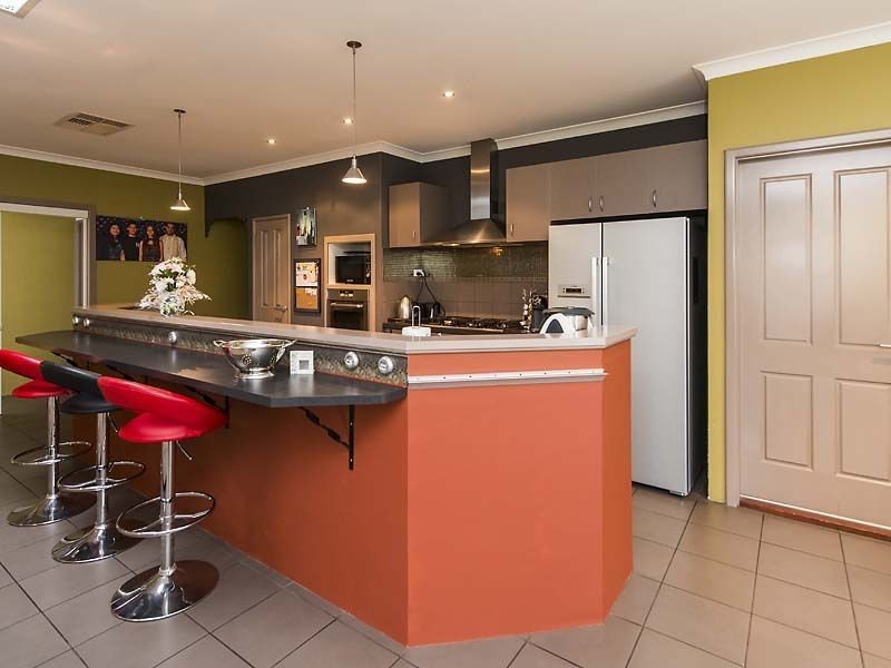 1 Jacksonia Gate, Canning Vale WA 6155