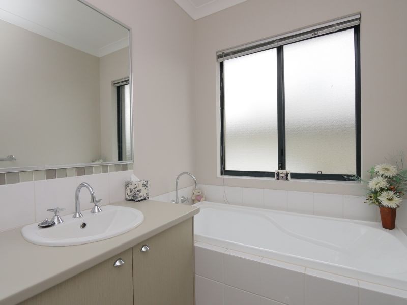 6 Harrisdale Drive, Harrisdale WA 6112