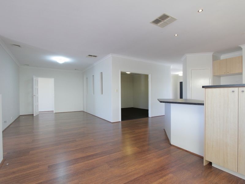 8 Minstrell Road, Bertram WA 6167