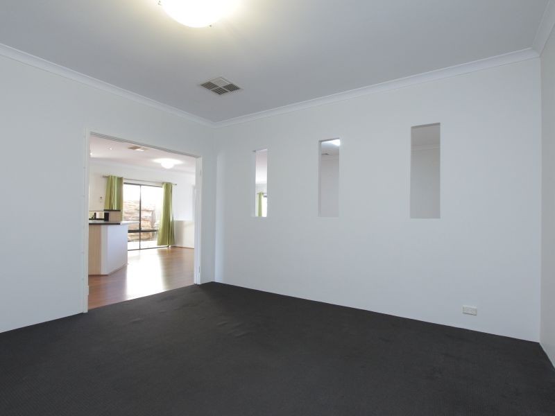 8 Minstrell Road, Bertram WA 6167