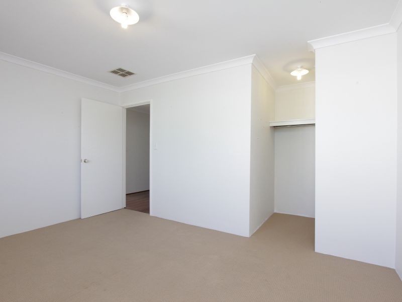 8 Minstrell Road, Bertram WA 6167