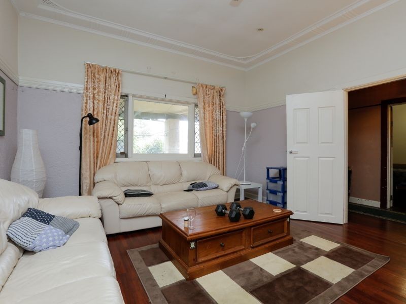 180 Maddington Road, Maddington WA 6109