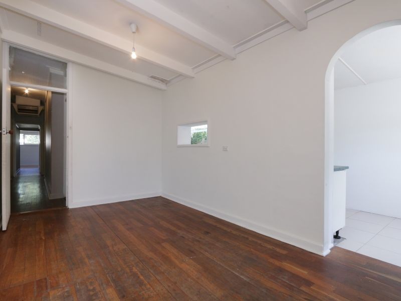 8 Swanley Street, Gosnells WA 6110