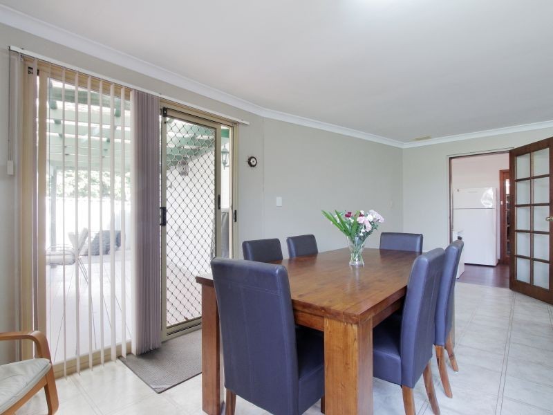 6 Cleve Way, Gosnells WA 6110