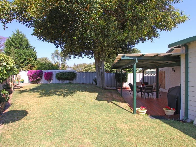 6 Cleve Way, Gosnells WA 6110