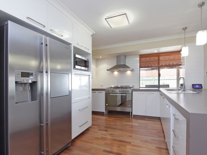 71 Lakey Street, Southern River WA 6110