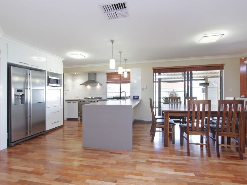 71 Lakey Street, Southern River WA 6110